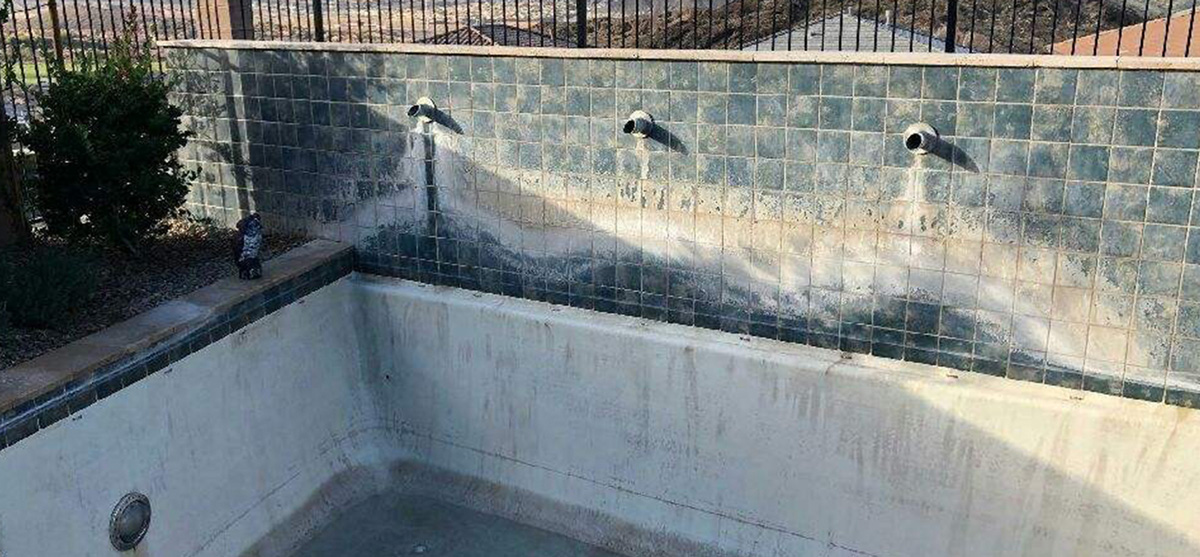 Pool tile cleaning in Las Vegas, NV